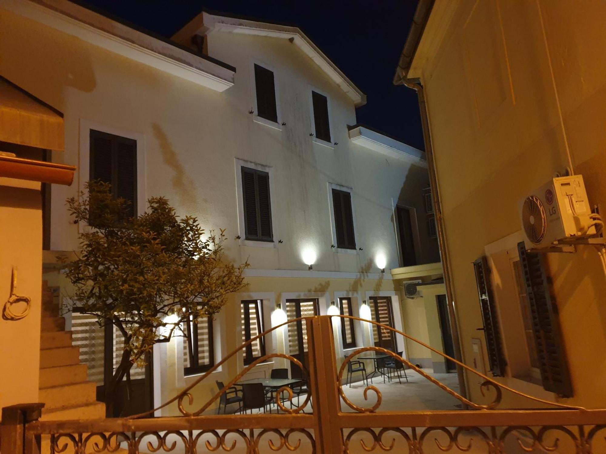 Апартаменты Kotor Center W Номер фото